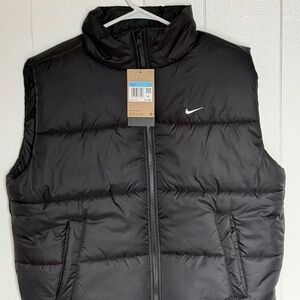Nike Sportswear Classic Puffer Therma-FIT Loose Vest Womens Size Medium - Black